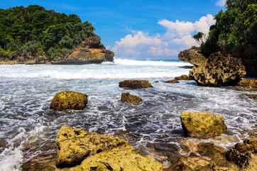 Pantai Batu Bengkung 