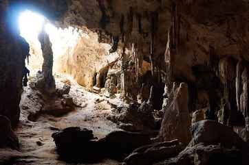 Khao Mai Kaew Cave