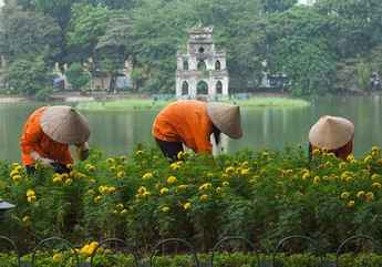 Lake of the Restored Sword (Hoan Kiem Lake)