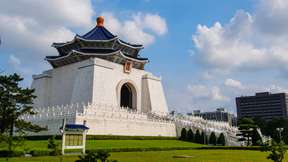 Taipei City Tour with National Palace Museum