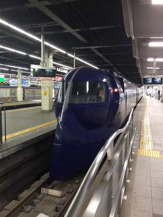 난카이 라피트 공항 특급 열차
