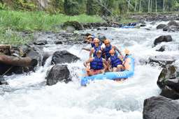 Telaga Waja River Rafting oleh BTR, RM 98