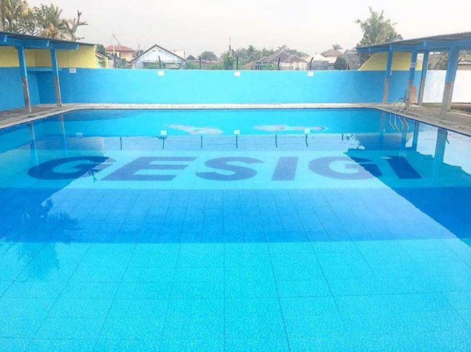 Tiket Kolam Renang di GESIGI Sport Club Bogor : Harga ...