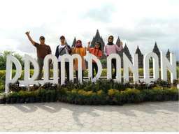 Paket Wisata Jogja 1 Hari The World Landmarks, Museum Ullen Sentalu, Candi Prambanan By Aro wisata