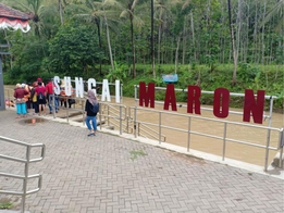 Pacitan 1 Day Tour Package (Gong Cave, Klayar Beach, Maron River) From Jogja By Arowisata 3