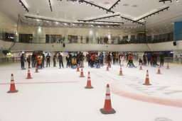 Blue Ice Skating Rink at Paradigm Johor Tickets, RM 40