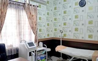 R Beauty Skincare Sidoarjo Skin Treatments, 253.705 VND