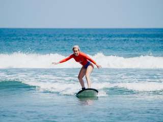 Tio Surf Bali Surfing Lesson, 400.098 VND