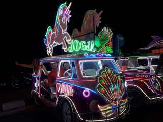 Yogyakarta Food Tour with Rickshaw - 3-Hour Tour