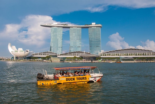 duck tour location singapore