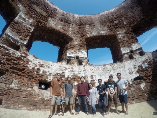 trip pulau onrust