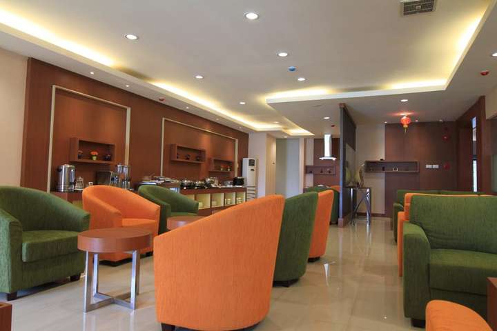 Concordia Lounge Kupang Traveloka Xperience