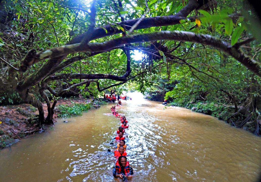 body rafting citumang