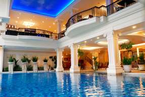 Susan Spa Swimming Pool Semarang