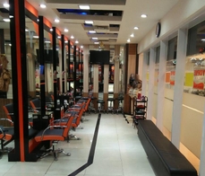 Yopie Salon Kawula Muda Lippo Plaza Buton 2