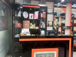 Yopie Salon Kawula Muda Lippo Plaza Buton 4