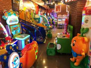 Funworld Cirebon Super Block, ₱ 911.19
