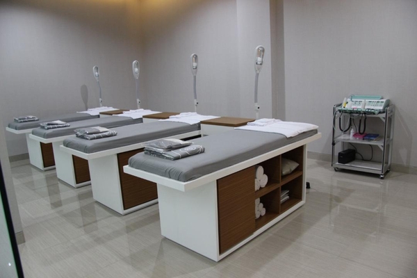 Natasha Taman Anggrek 1