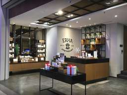 Erha Apothecary AEON Mall Jakarta Garden City