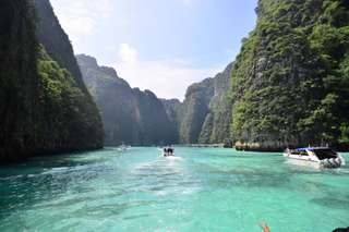 Phi Phi & Khai Island Tour by SeaStar Andaman - 1 Day, Rp 1.697.235