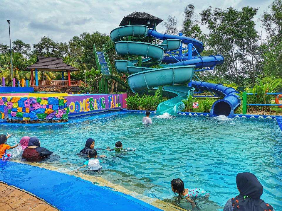 The Carnival Waterpark Admission Tickets Price | Promotion 2020 | Traveloka