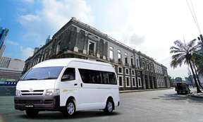 Private Transfer Within Metro Manila (10 Hours) 