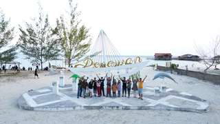 Tur Private Pulau Derawan 4D3N Start Tarakan 2 Pax, Rp 16.000.000