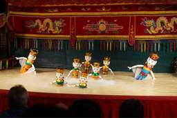 Golden Dragon Water Puppet Show Ho Chi Minh City , Rp 209.651