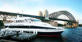 Sydney Harbour One-Hour Sightseeing Cruise aboard Magistic Cruises