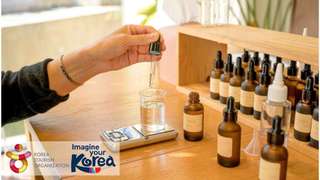 Trải nghiệm làm nước hoa Bukchon Hanok | thơm