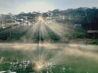 Half-day Tuyen Lam Lake SUP Tour in Da Lat, VND 556.069