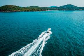 Two Islands Excursion, Hon Thom Cable Car & Lunch Buffet in Phu Quoc by Rooty Trip - Day Tour