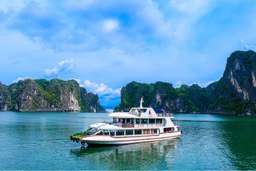 Ha Long Bay with Premium 5-star Cruise - 1 Day Tour, Rp 631.931