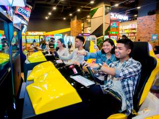Timezone Paris Van Java Bandung, Rp 120.000