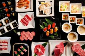 Nhà Hàng BBQ Nhật Bản Nổi Tiếng | Nhà hàng Motobu WAGYU Yakiniku (焼肉 もとぶ牧場) | Cửa hàng đường Naha / Kokusai | Okinawa, Nhật Bản