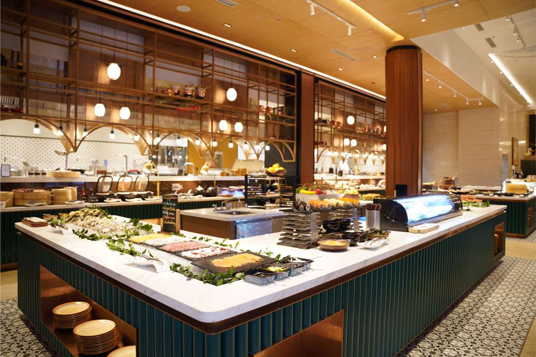 International Buffet Vouchers at LOTTE Hotel Saigon - Exclusive Deal by  Traveloka Xperience