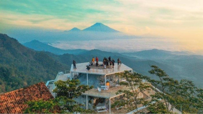 1 Day Jogja Tour Package Tumpeng Menoreh, Mudal River, Gamplong Studio 1