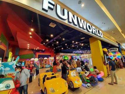 Funworld The Park Sawangan, Rp 260.000
