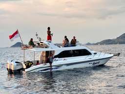 Labuan Bajo Sunset Tour - 1 Day