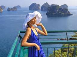 Phi Phi, Maya Bay, Pileh Lagoon, Bamboo Islands (by Love Andaman)