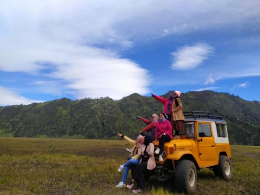 open trip bromo dari surabaya