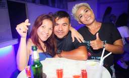 Pub Crawl Experience in Patong Beach , Rp 308.018