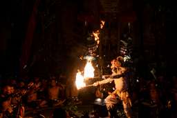 Kecak and Fire Dance Semara Madya Peliatan Ubud, Rp 100.000