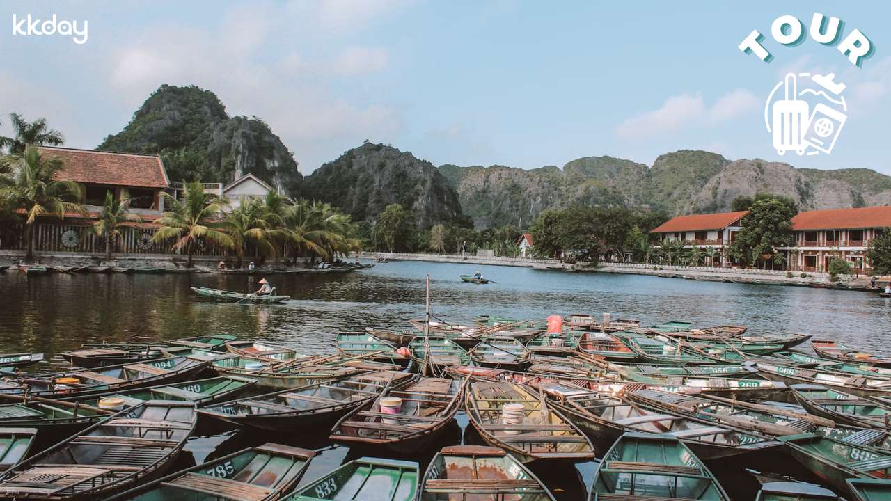 Small group tour from Hanoi: Mua Cave, Tam Coc, Bich Dong