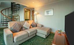 Bishop Lei International House Double accommodation with dining privileges, USD 127.14