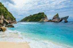 Private Tour Barat Nusa Penida & Snorkeling Manta Bay by Penidago, THB 1,578.40