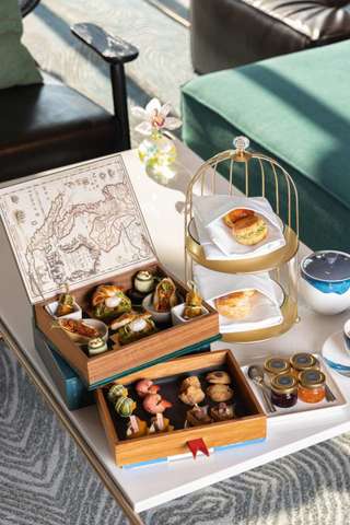 Afternoon Tea ที่ร้าน Ms.Jigger ในโรงแรม Kimpton Maa-Lai กรุงเทพฯ | ประเทศไทย