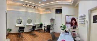 Belladonna Salon, AU$9