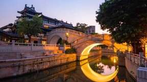 Old Guangzhou Backstreet Alley Local Market Walking Private Tour