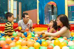 Funworld Unimas District Sidoarjo, Rp 200.000